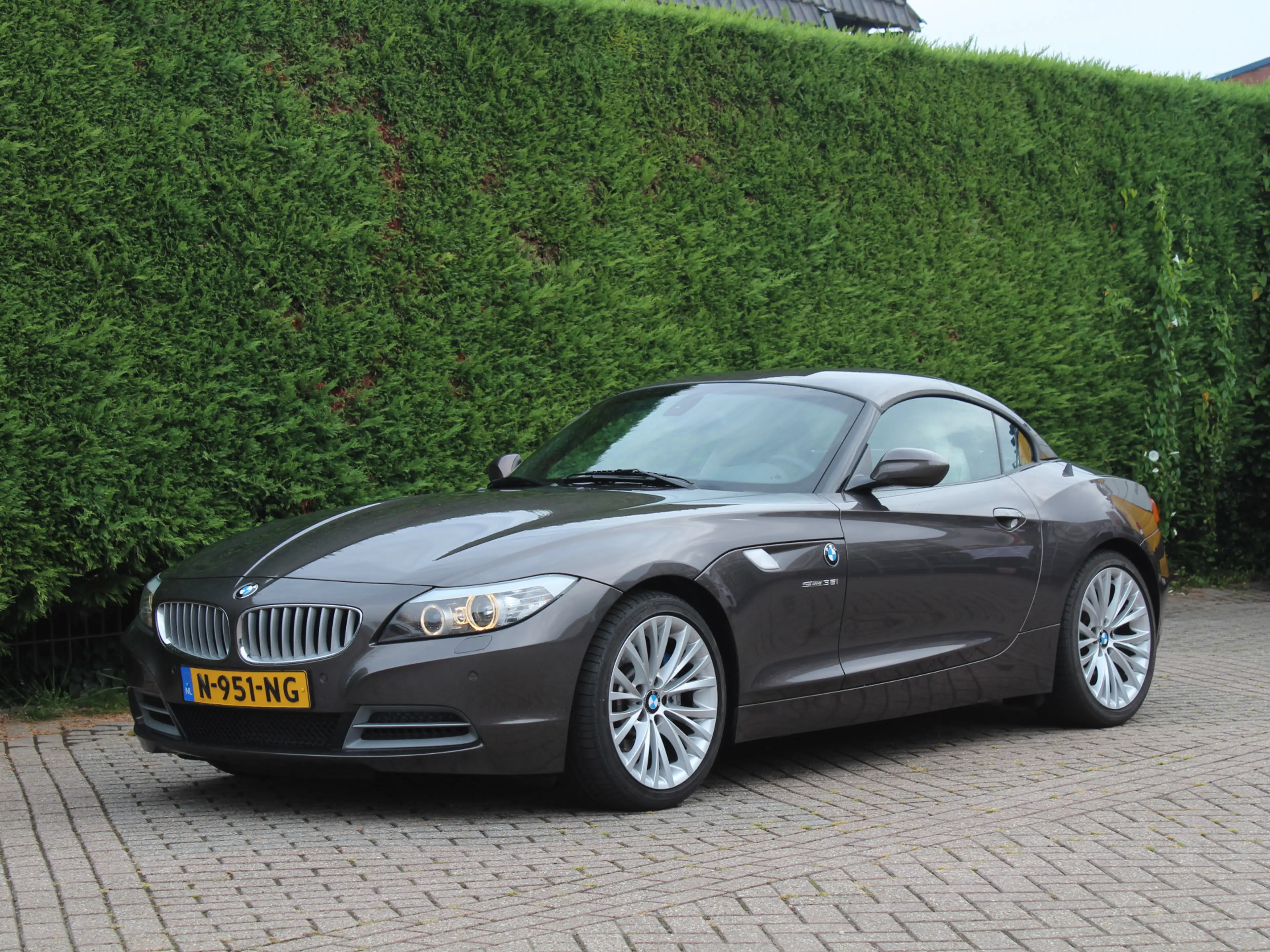 BMW Z4 Roadster sDrive35i Executive — photo 3