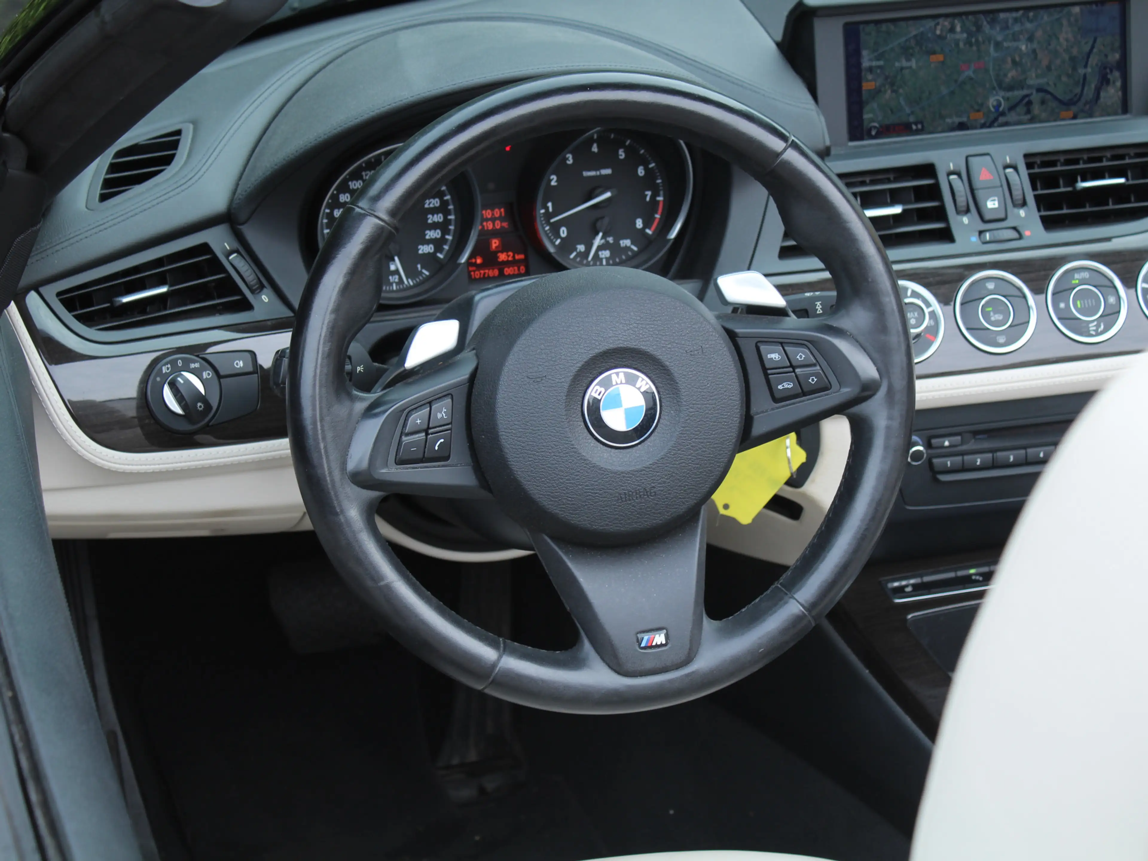 BMW Z4 Roadster sDrive35i Executive — photo 7