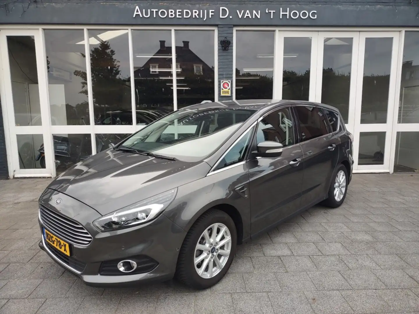 Ford S-Max TITANIUM Grijs - 1