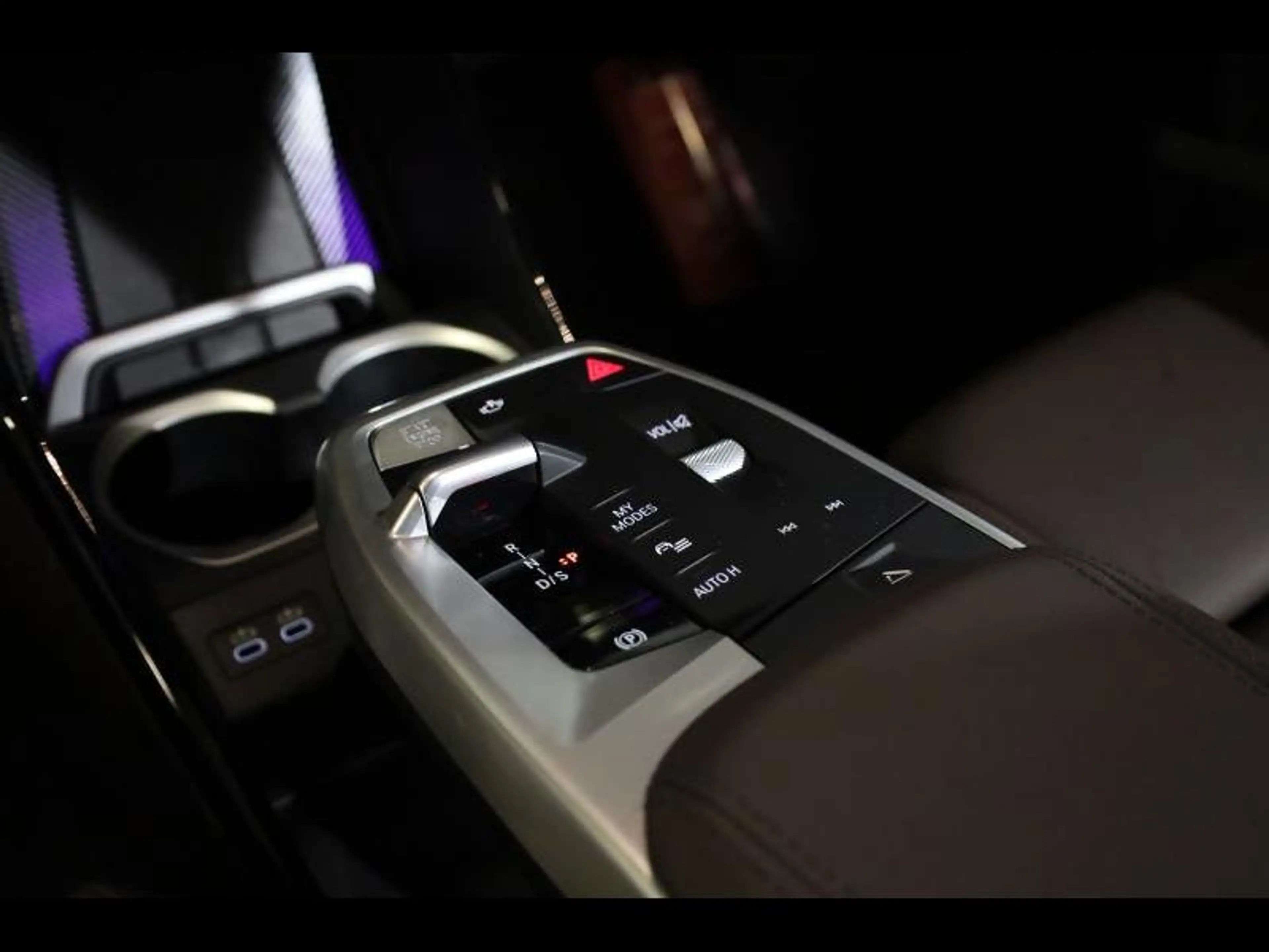 BMW X2 sDrive18d Kit M Sport — photo 12