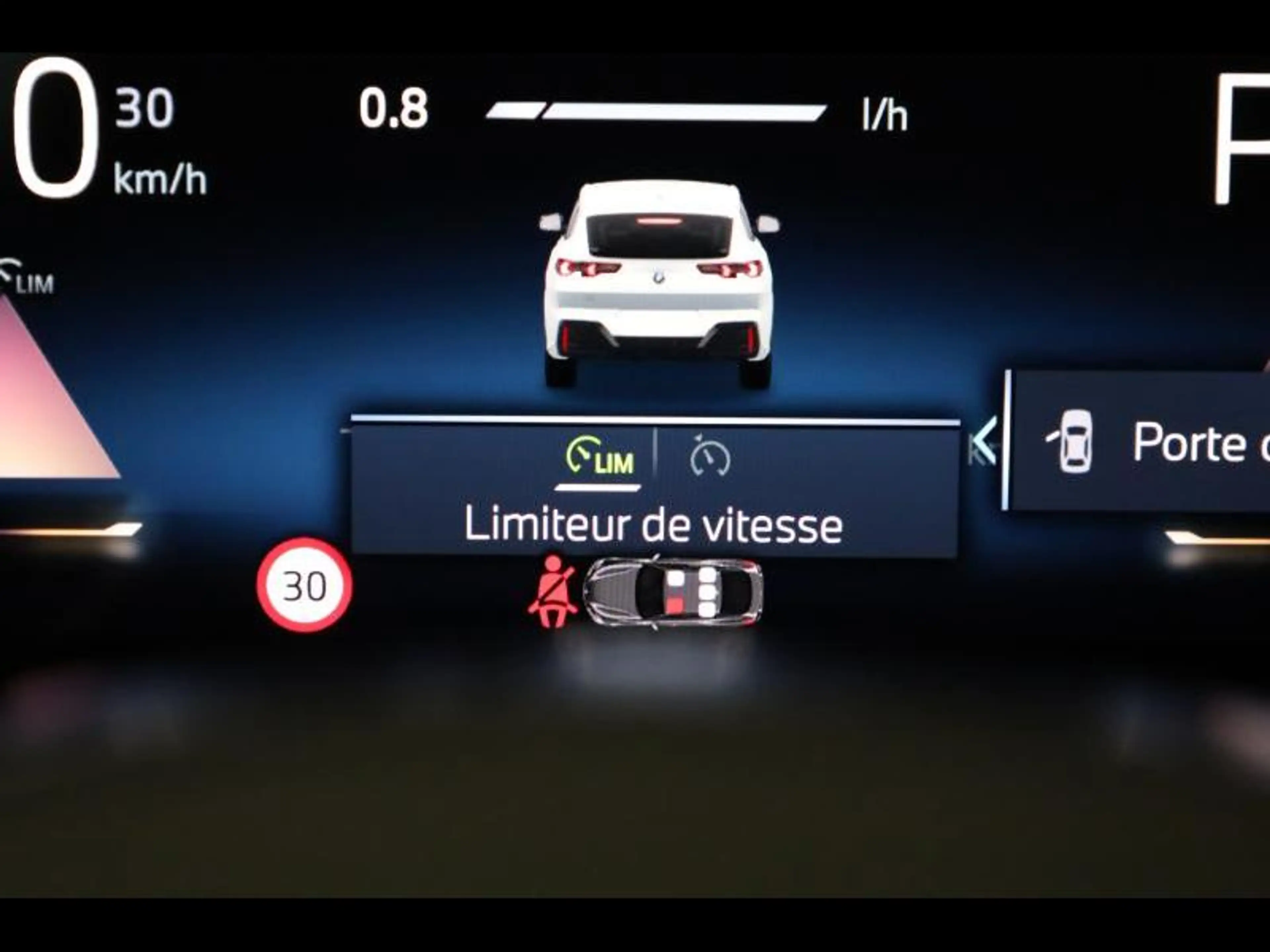 BMW X2 sDrive18d Kit M Sport — photo 14