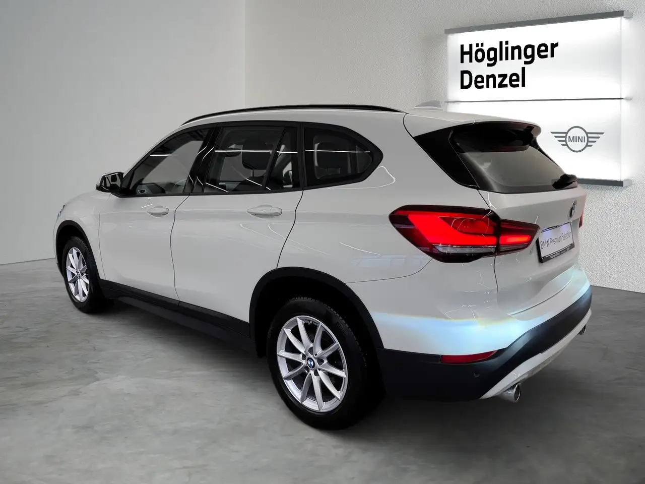 BMW X1 sDrive18d, миниатюра 9