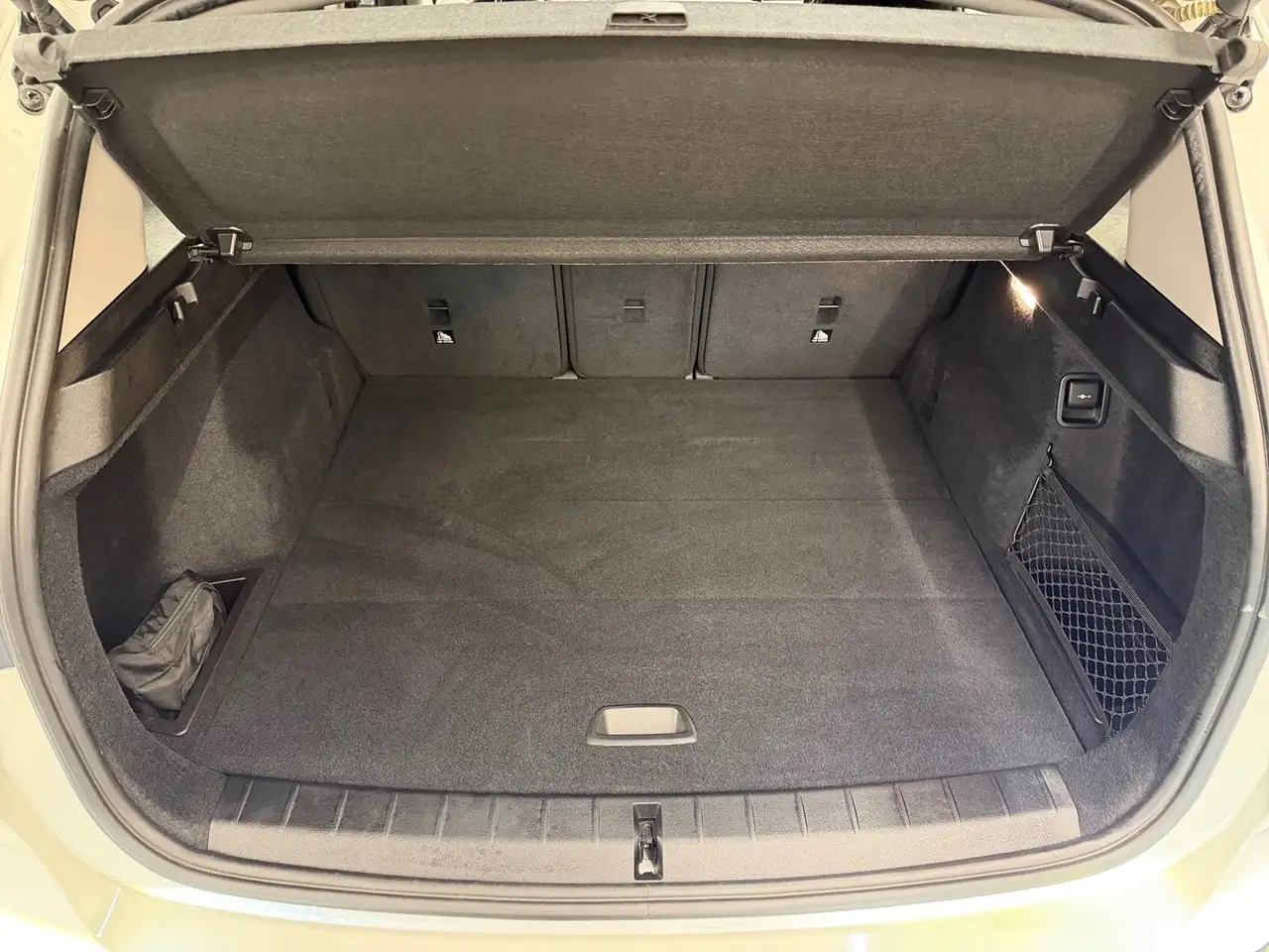 BMW X1 sDrive18d, миниатюра 10
