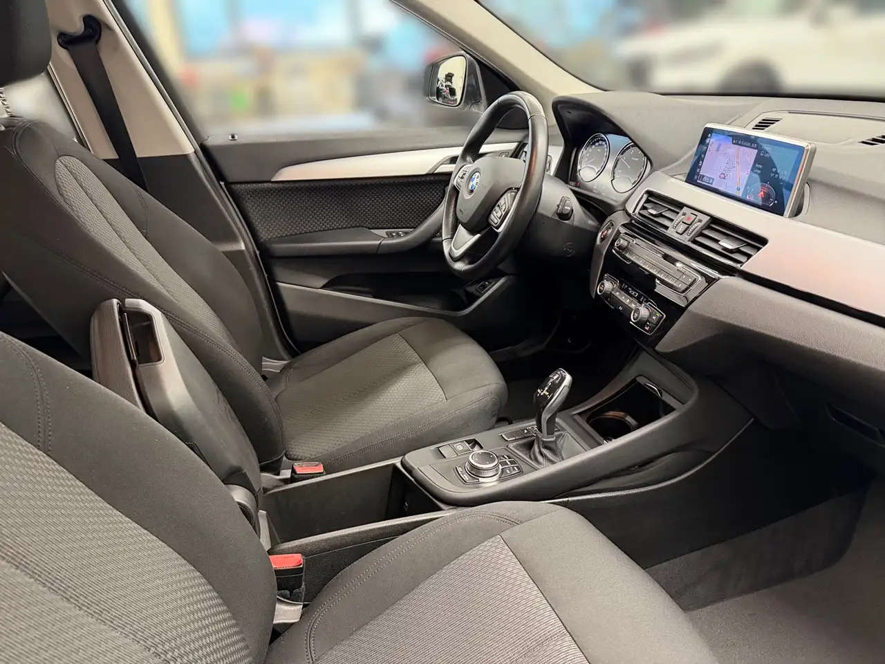 BMW X1 sDrive18d, миниатюра 11