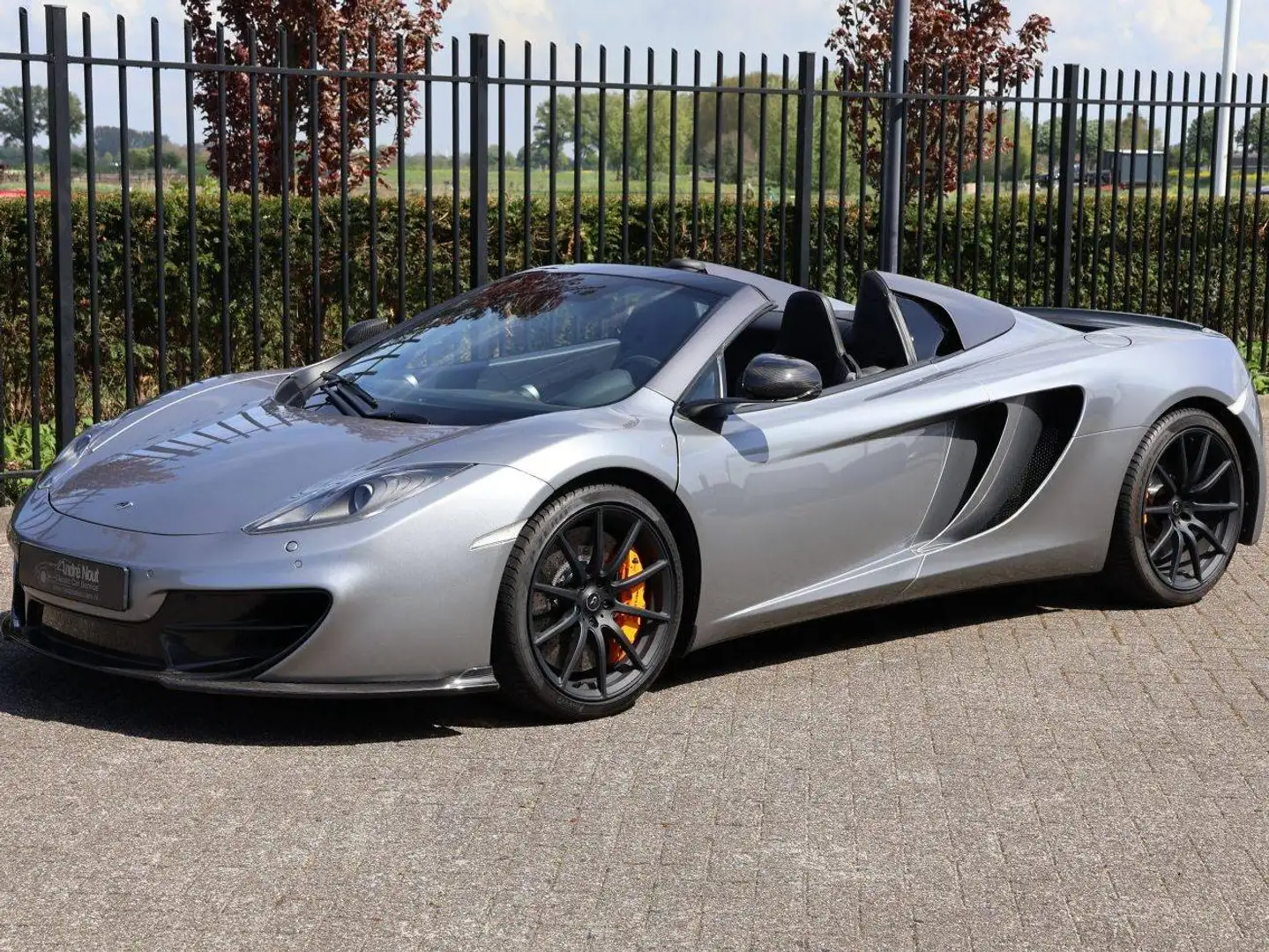 McLaren MP4-12C spider MSO Grau - 2