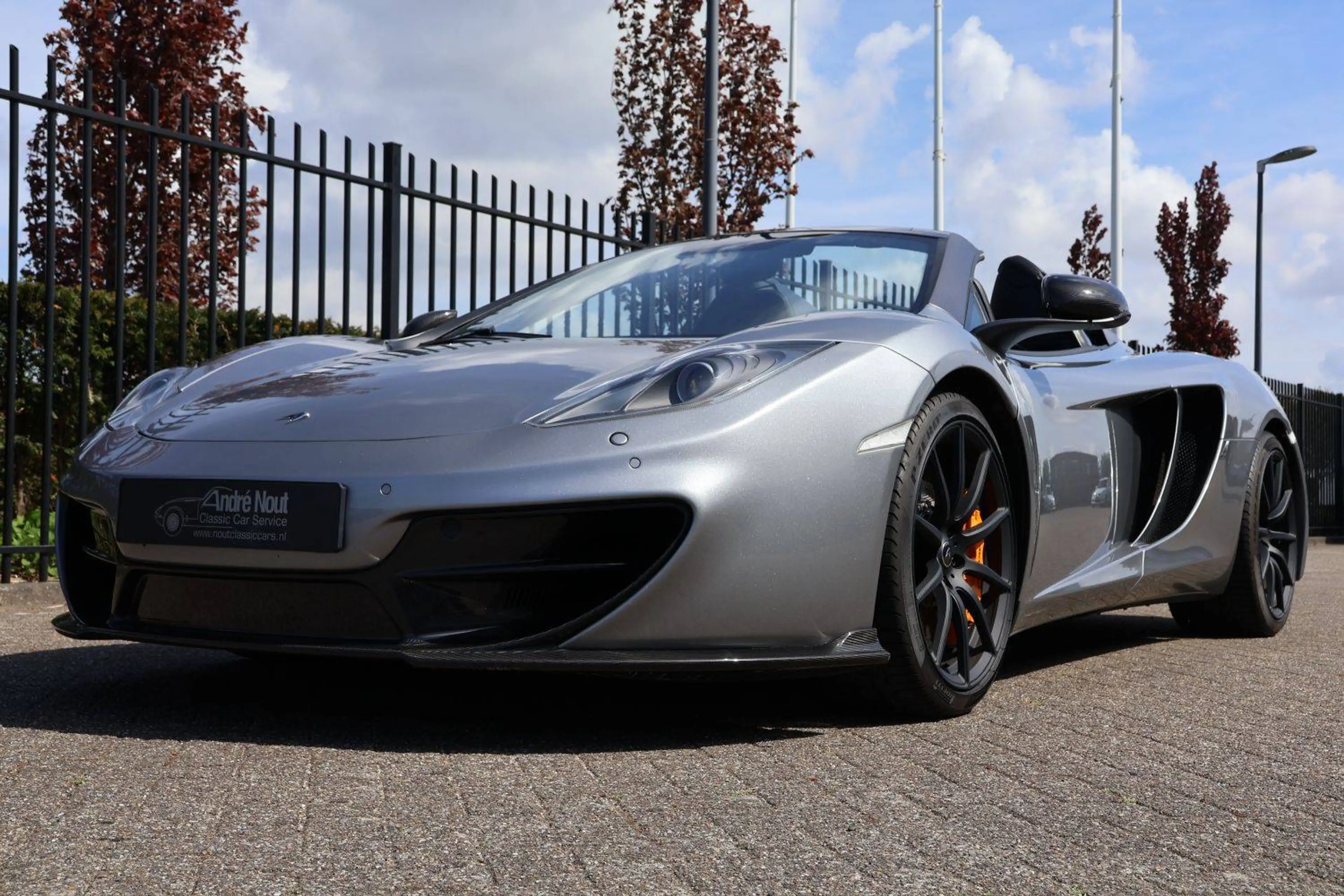 McLaren MP4-12C spider MSO — photo 3