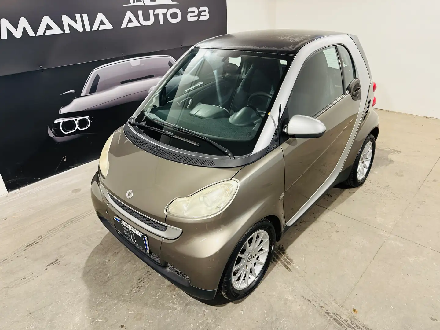 smart forTwo Fortwo 1.0 mhd Pure 71cv*neopatentati* Grigio - 2