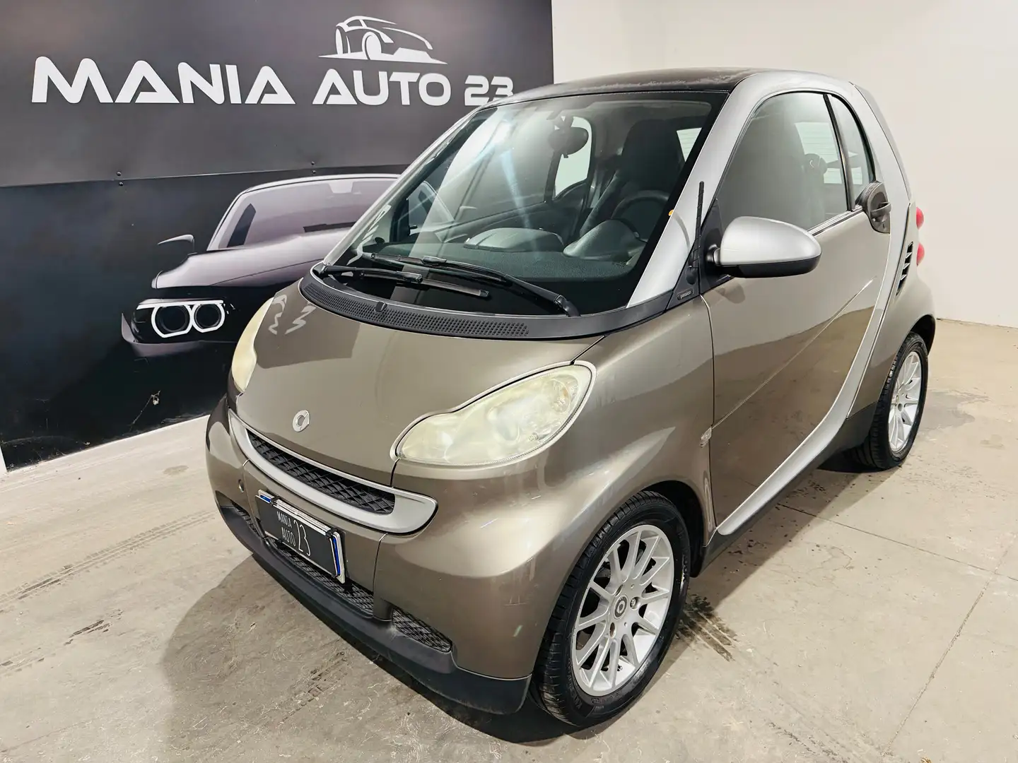 smart forTwo Fortwo 1.0 mhd Pure 71cv*neopatentati* Grigio - 1