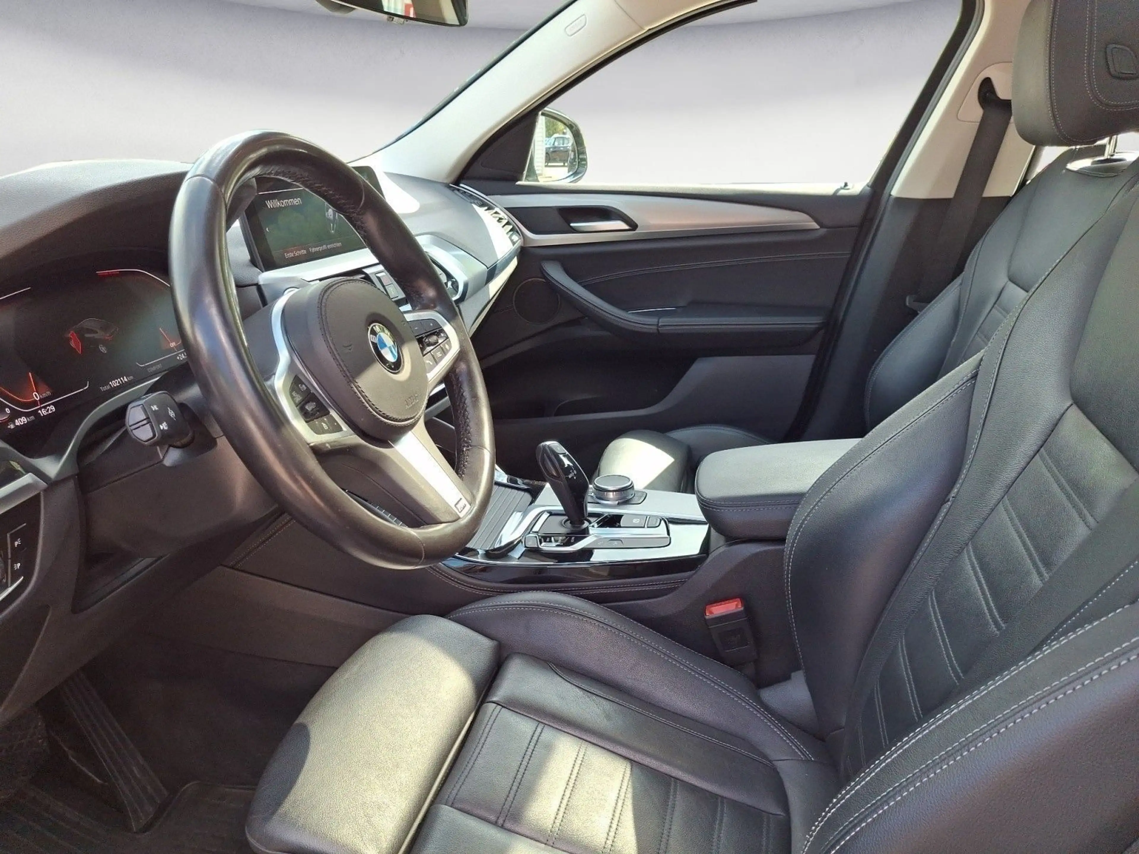 BMW X4 xDrive30i AT xLine Innovationsp. Sport Aut. — photo 7