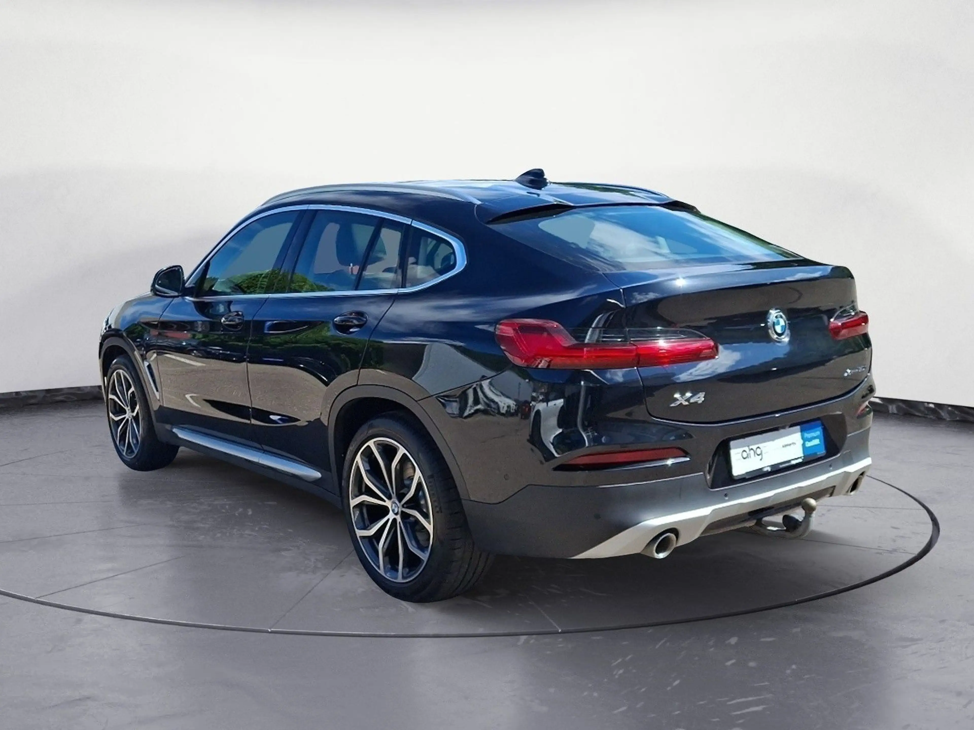 BMW X4 xDrive30i AT xLine Innovationsp. Sport Aut. — photo 4