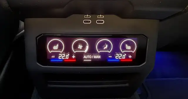 BMW M5 AHK+LED+Navi+Pano+SD+SHZ+3xKlima+4xSHZ+Kam. Ansicht 14