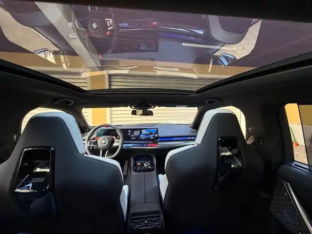 BMW M5 AHK+LED+Navi+Pano+SD+SHZ+3xKlima+4xSHZ+Kam. Ansicht 12
