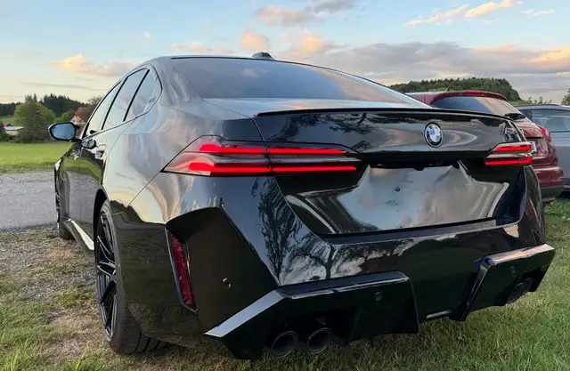 BMW M5 AHK+LED+Navi+Pano+SD+SHZ+3xKlima+4xSHZ+Kam. Ansicht 8