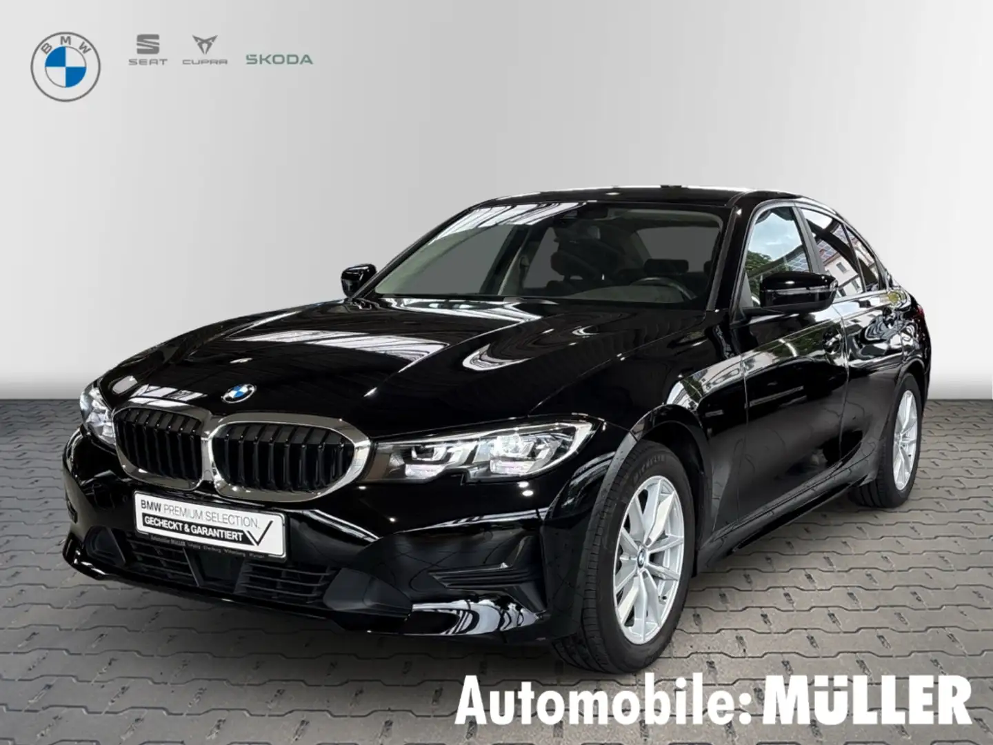 BMW 318 i Limousine Park-Assistent AHK-klappbar Navi Digit Noir - 1