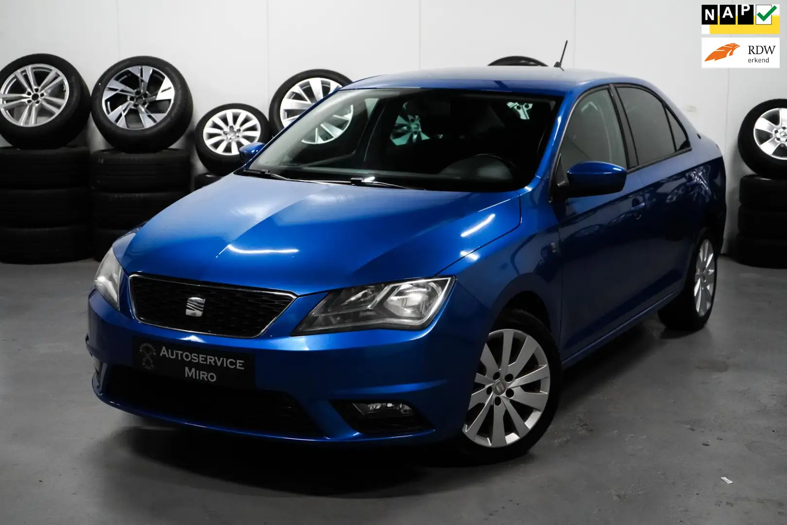SEAT Toledo 1.2 TSI Businessline High Navi l Clima l Cruise l Blau - 1