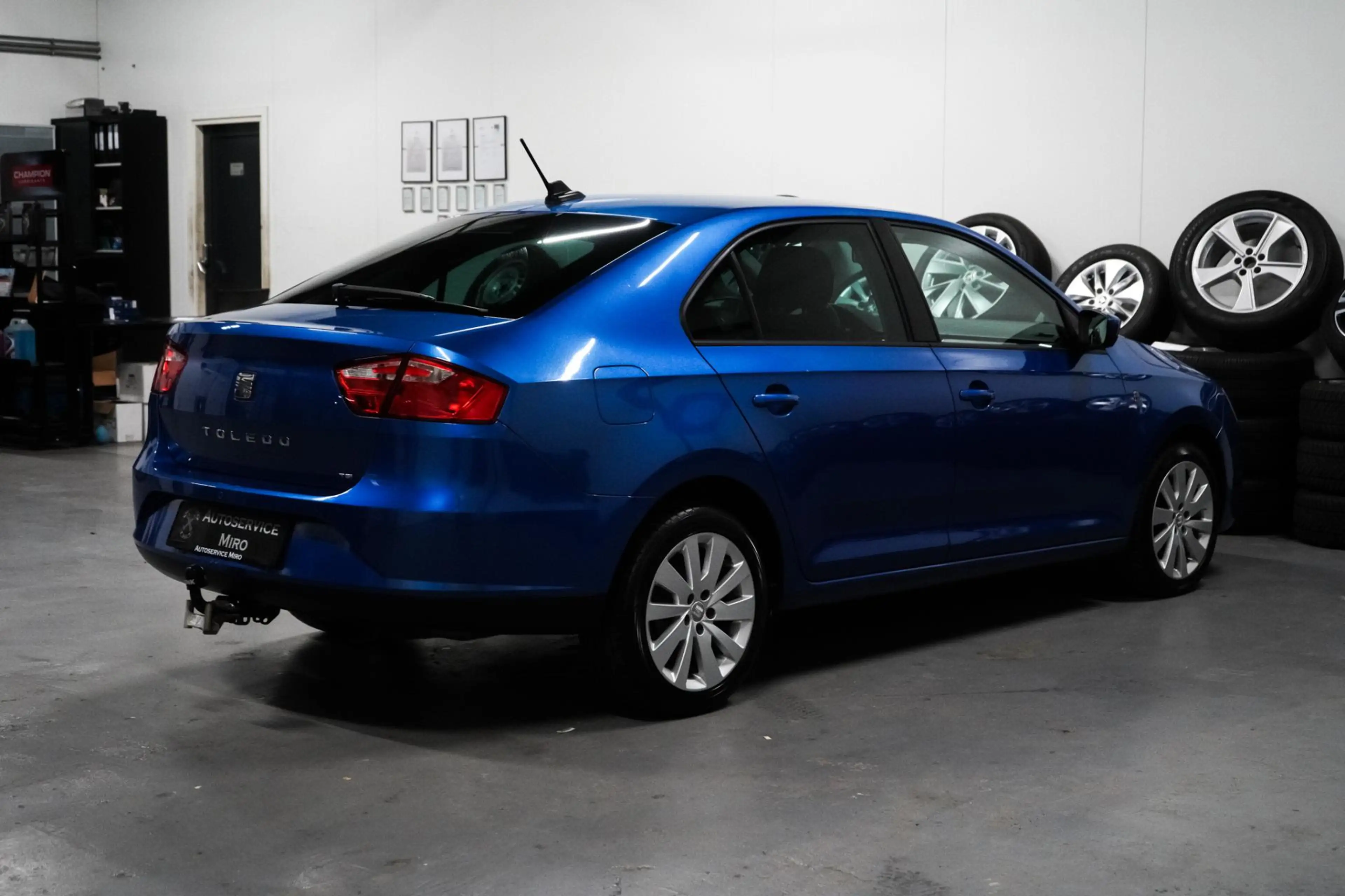 SEAT Toledo 1.2 TSI Businessline High Navi l Clima l Cruise l — photo 7