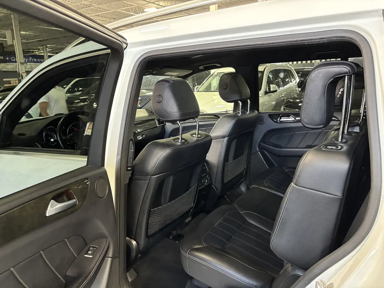Mercedes-Benz GL-Class снимка Mercedes-Benz GL-Class