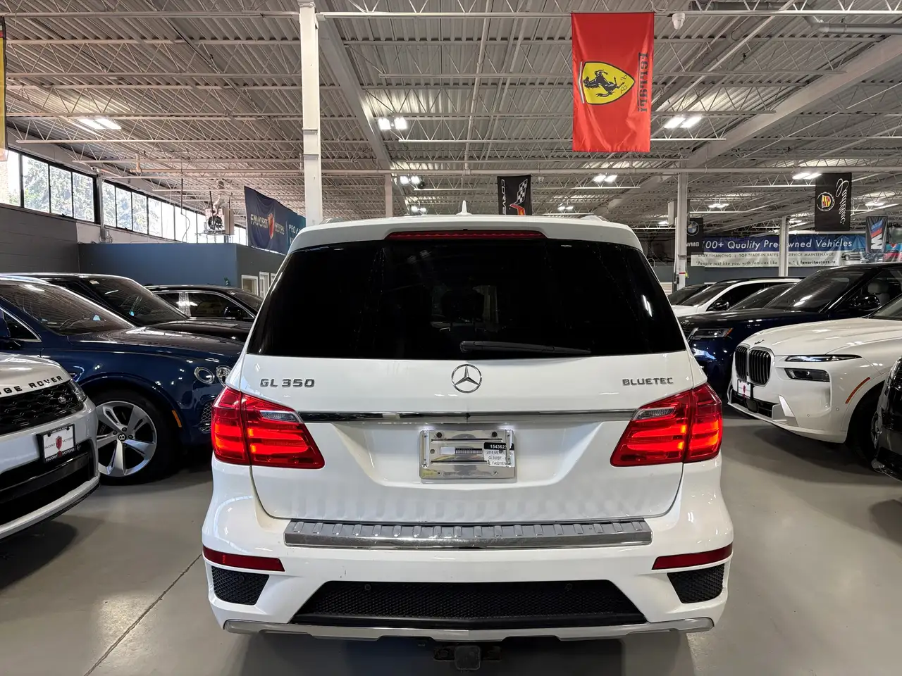 Mercedes-Benz GL-Class снимка Mercedes-Benz GL-Class