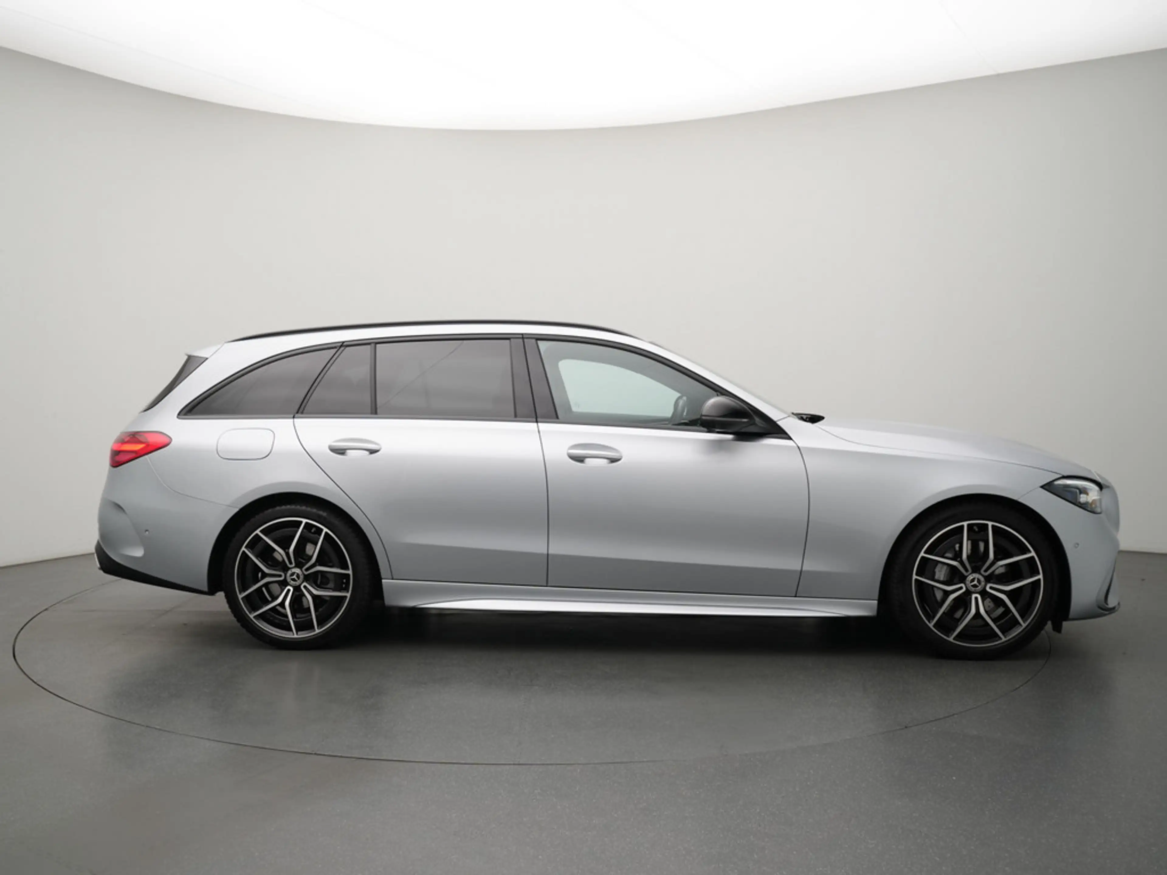 Mercedes-Benz C 200 T AMG Line NAVI SHZ LED 360° KAM MEMORY — photo 3