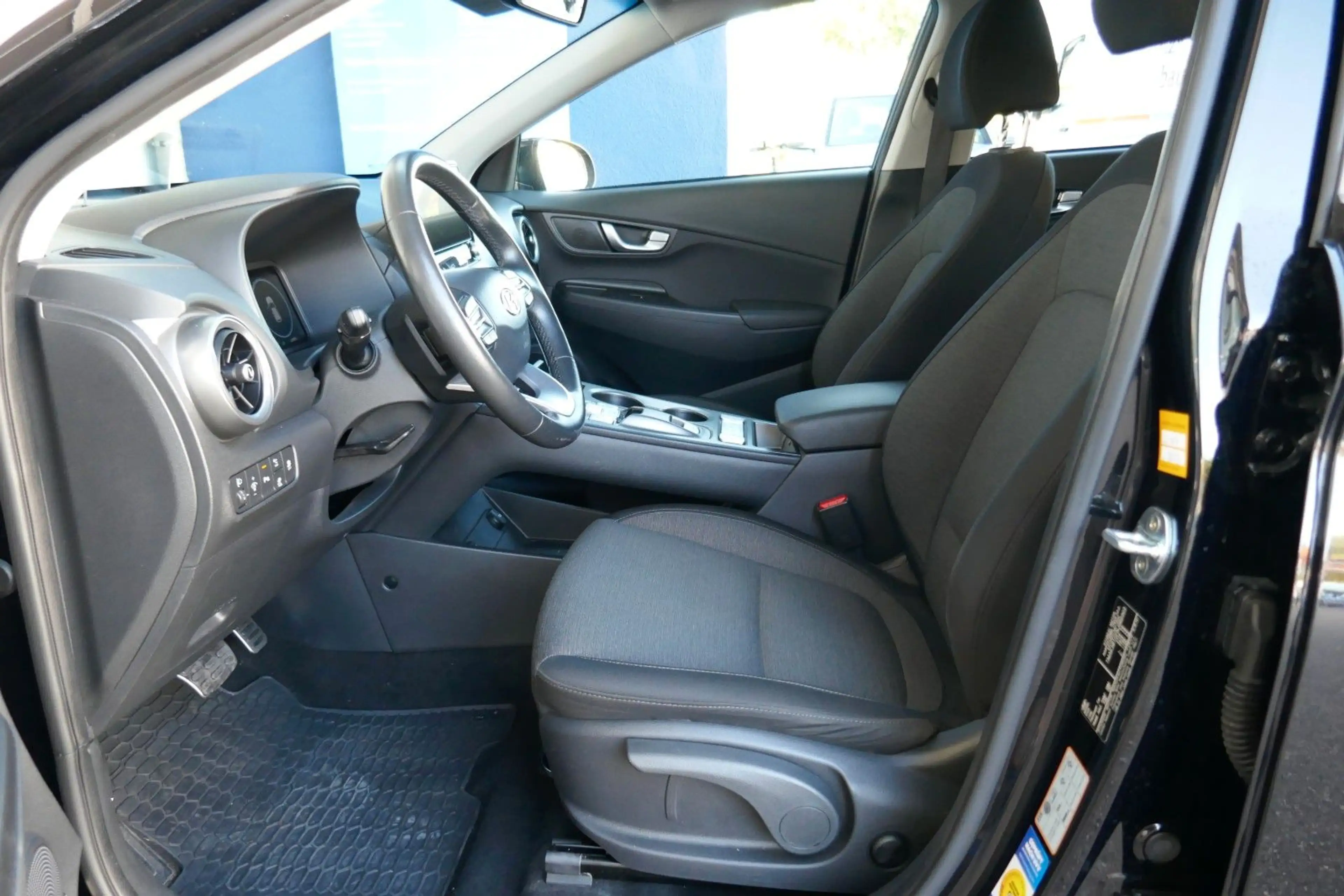 Hyundai KONA EV 100 % SOH HEAD UP ACC — photo 5