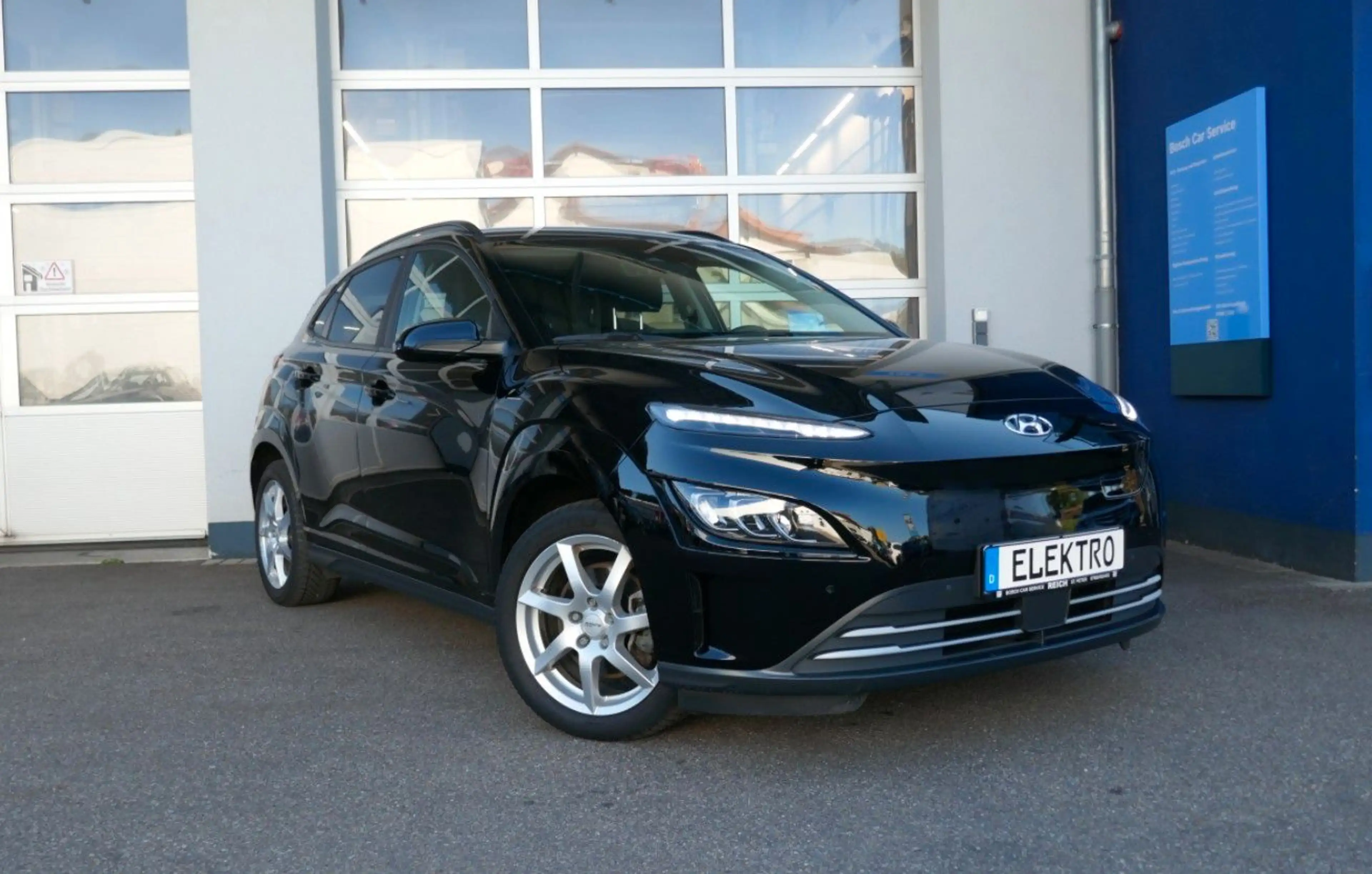 Hyundai KONA EV 100 % SOH HEAD UP ACC — photo 3