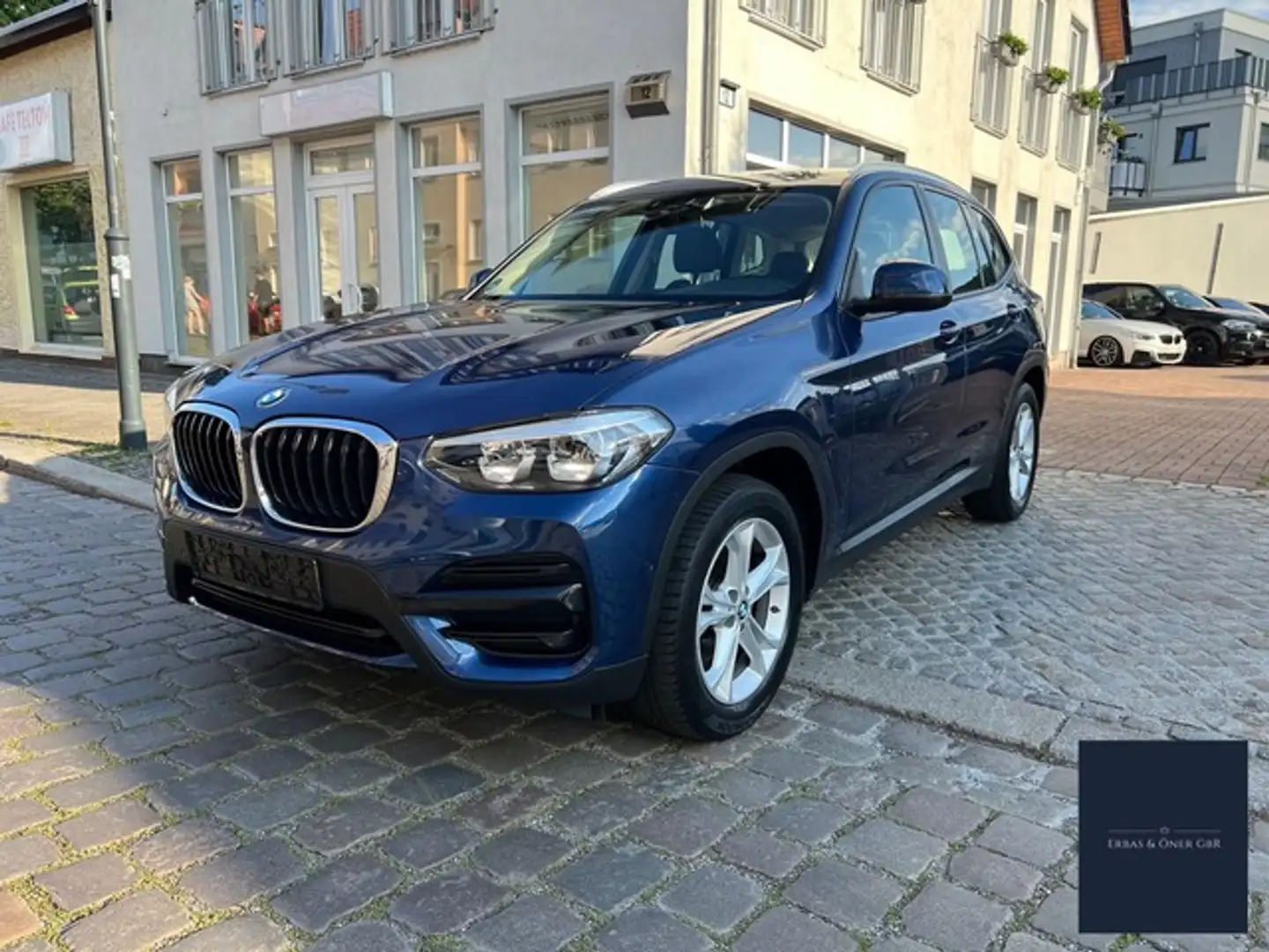 BMW X3 xDrive20d Advantage SPUR*SHZ*ABSTAND*KAM Blauw - 1