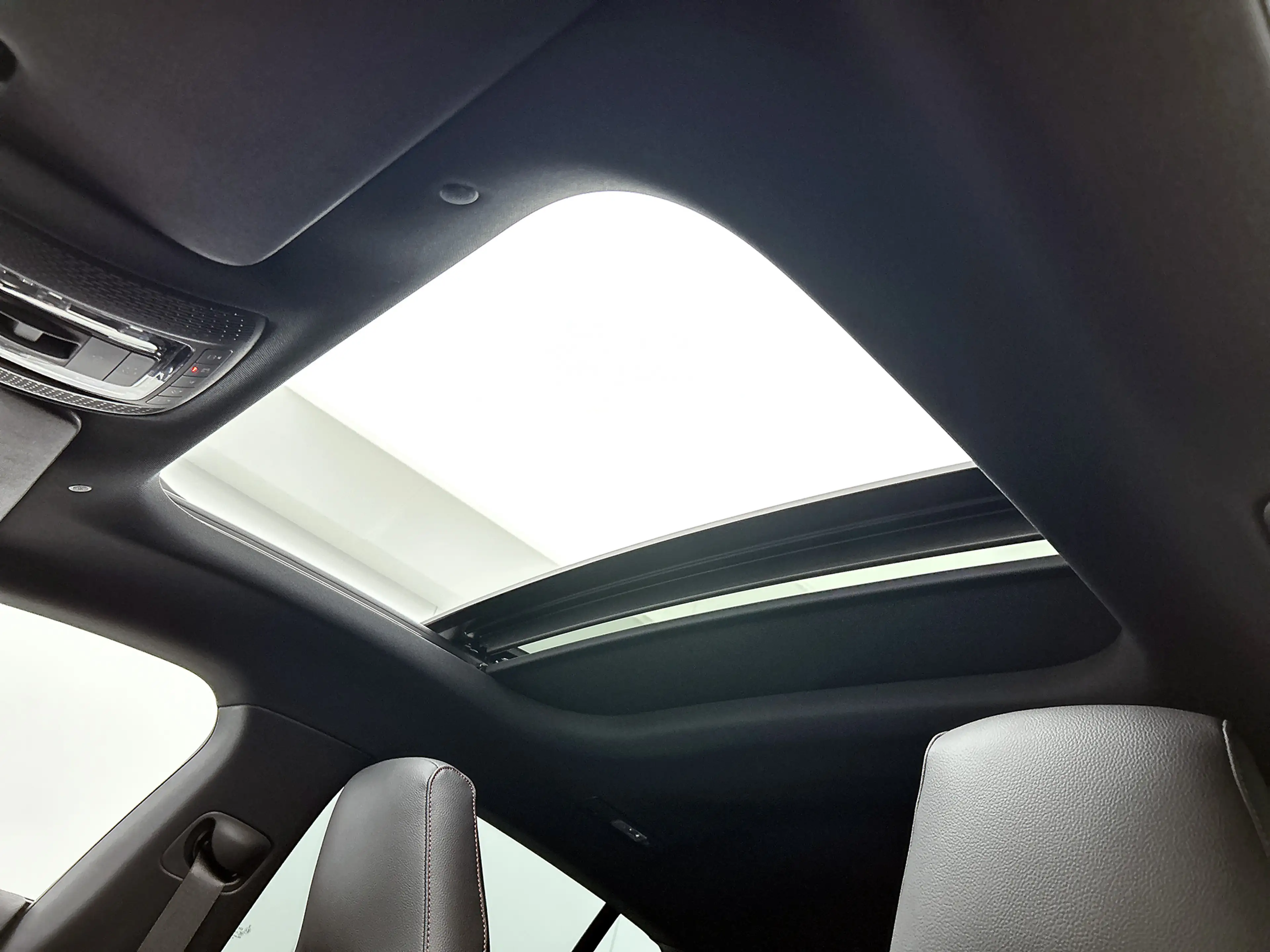 Mercedes-Benz CLA 250 Shooting Brake e Business Solution AMG | Nightpakk — photo 13