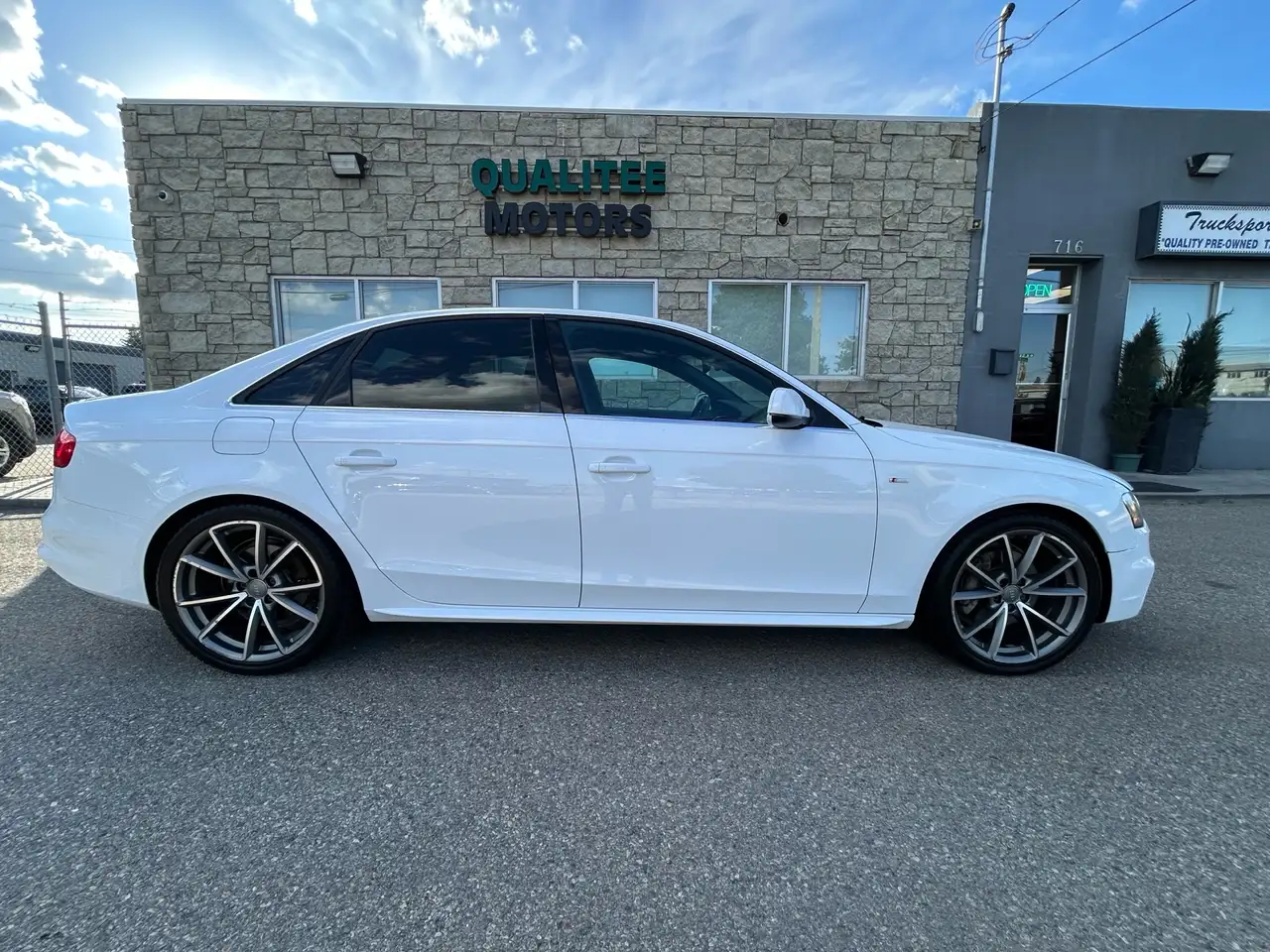 Audi A4 photo Audi A4