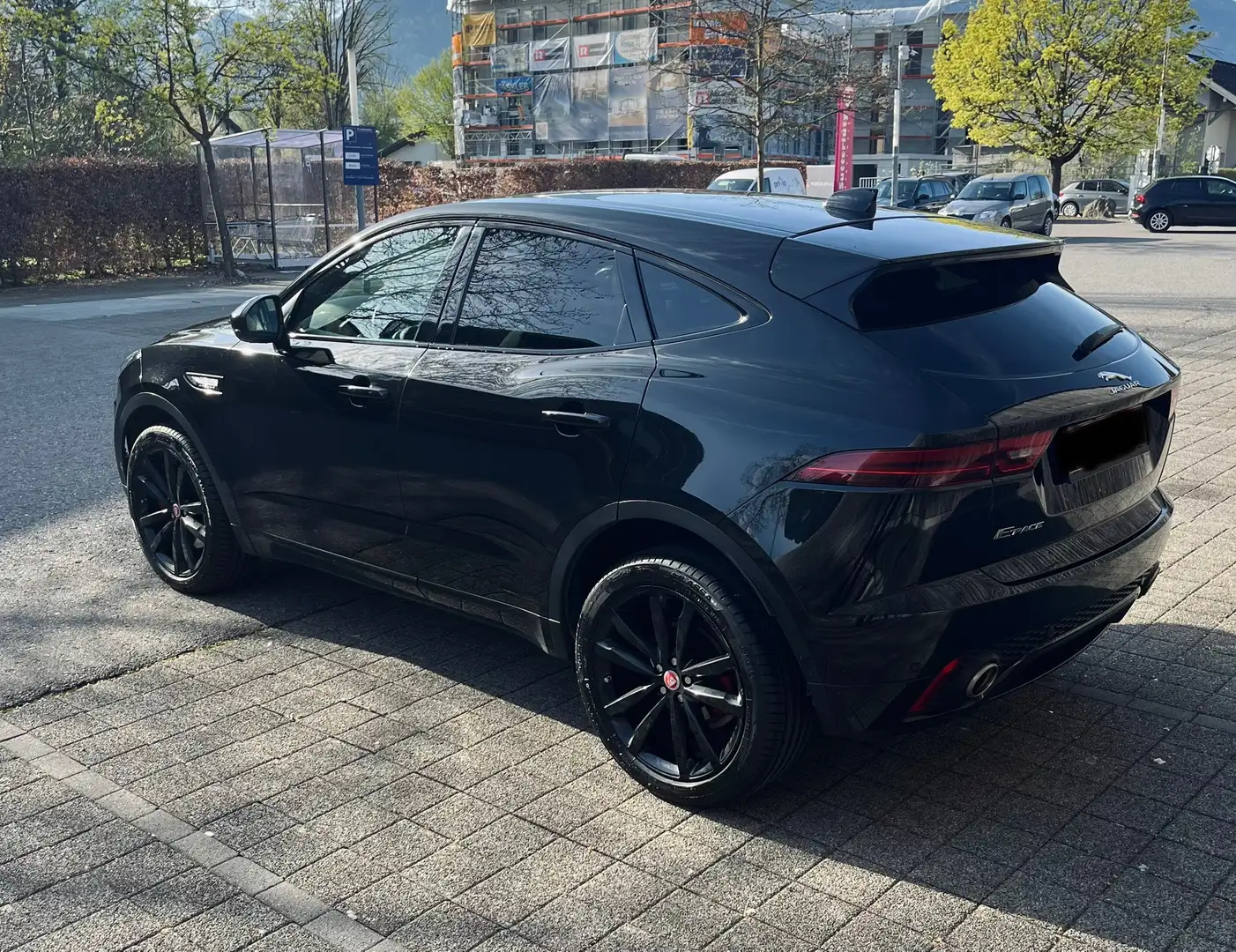 Jaguar E-Pace 2.0DI4 D150 R-Dynamic SE AWD Aut. - 1