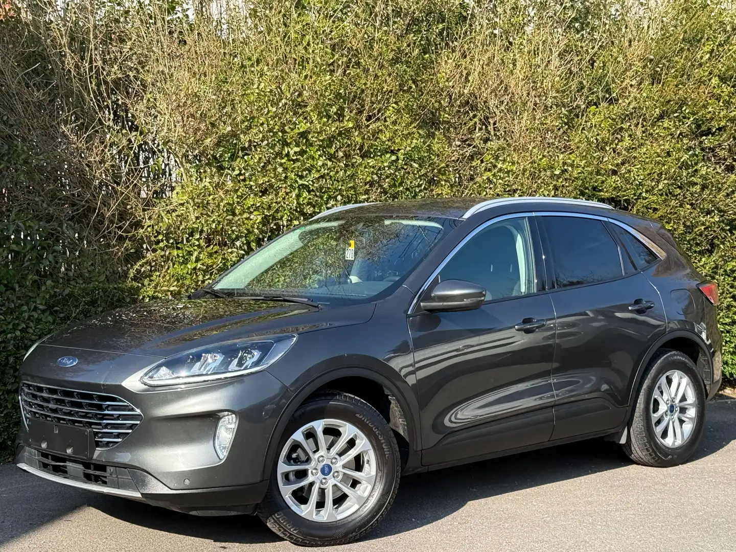 Ford Kuga 1.5 EcoBoost FWD+NAVI+CAMERA+CARNET+JANTES+EU 6D Gris - 1