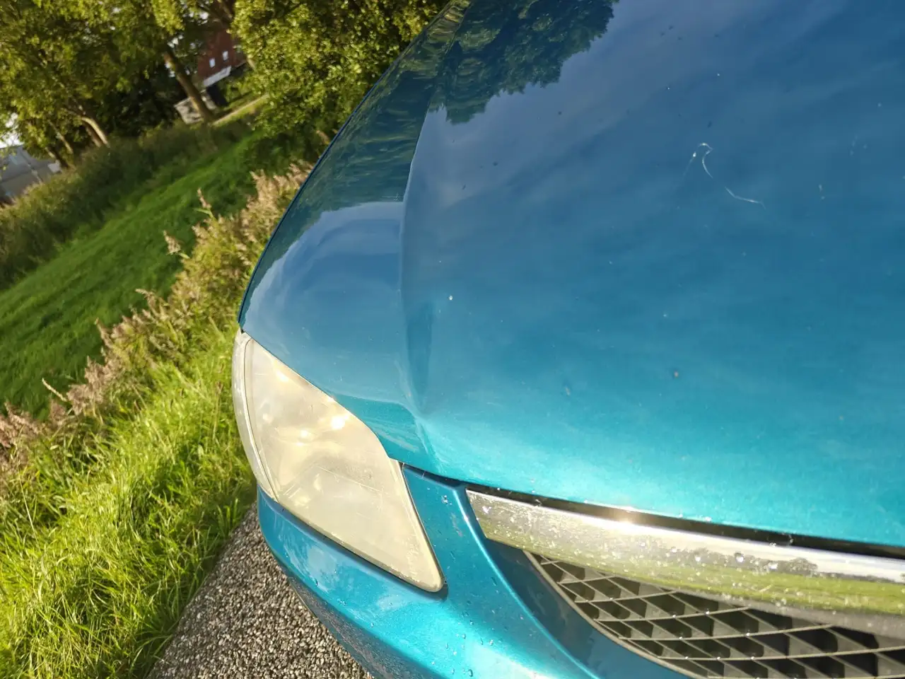 Mazda 323 1.8 F, foto 7