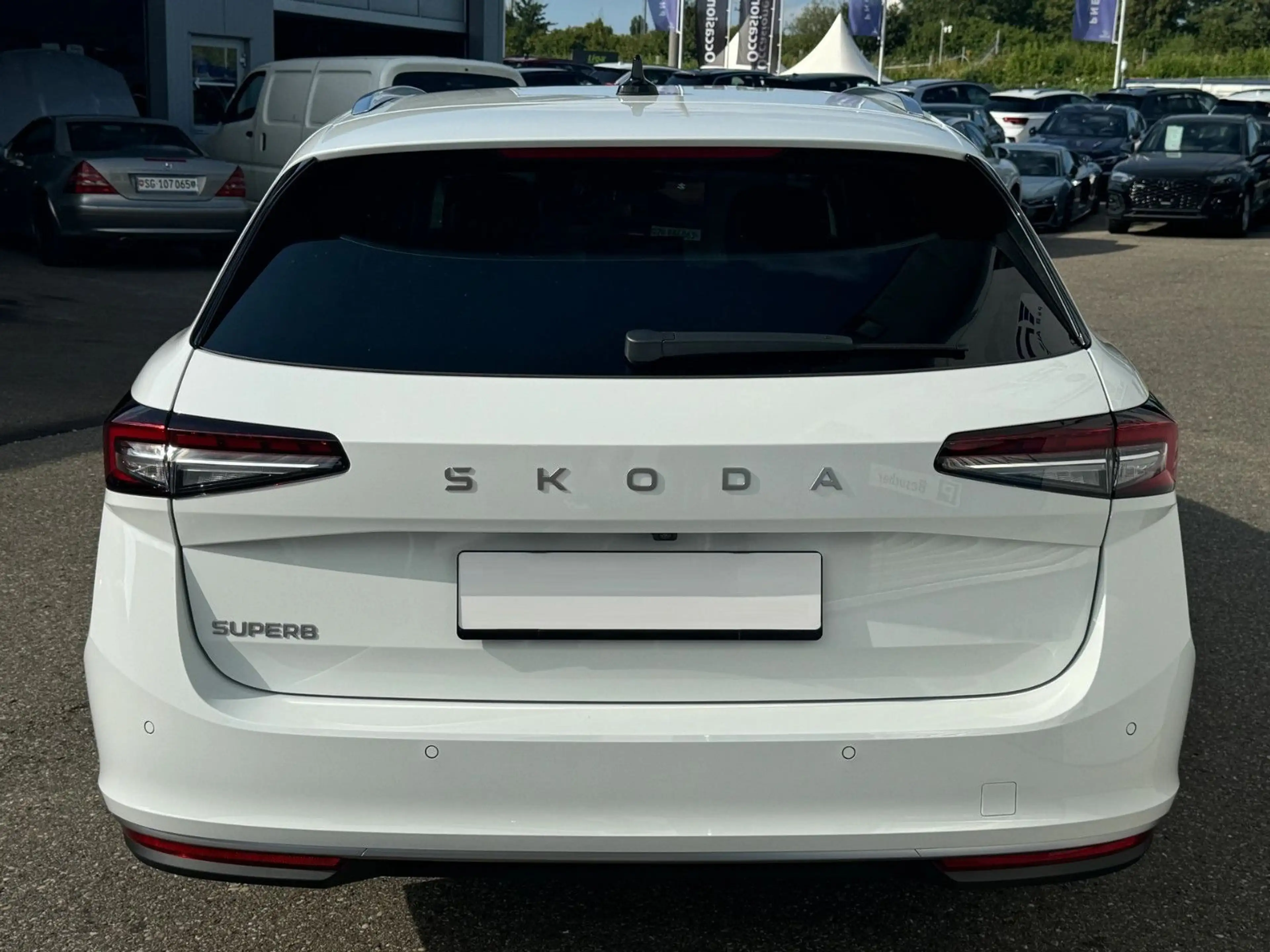 Skoda Superb Combi  iV 1.5 TSI DSG Laurin&Klement VOLL — photo 8