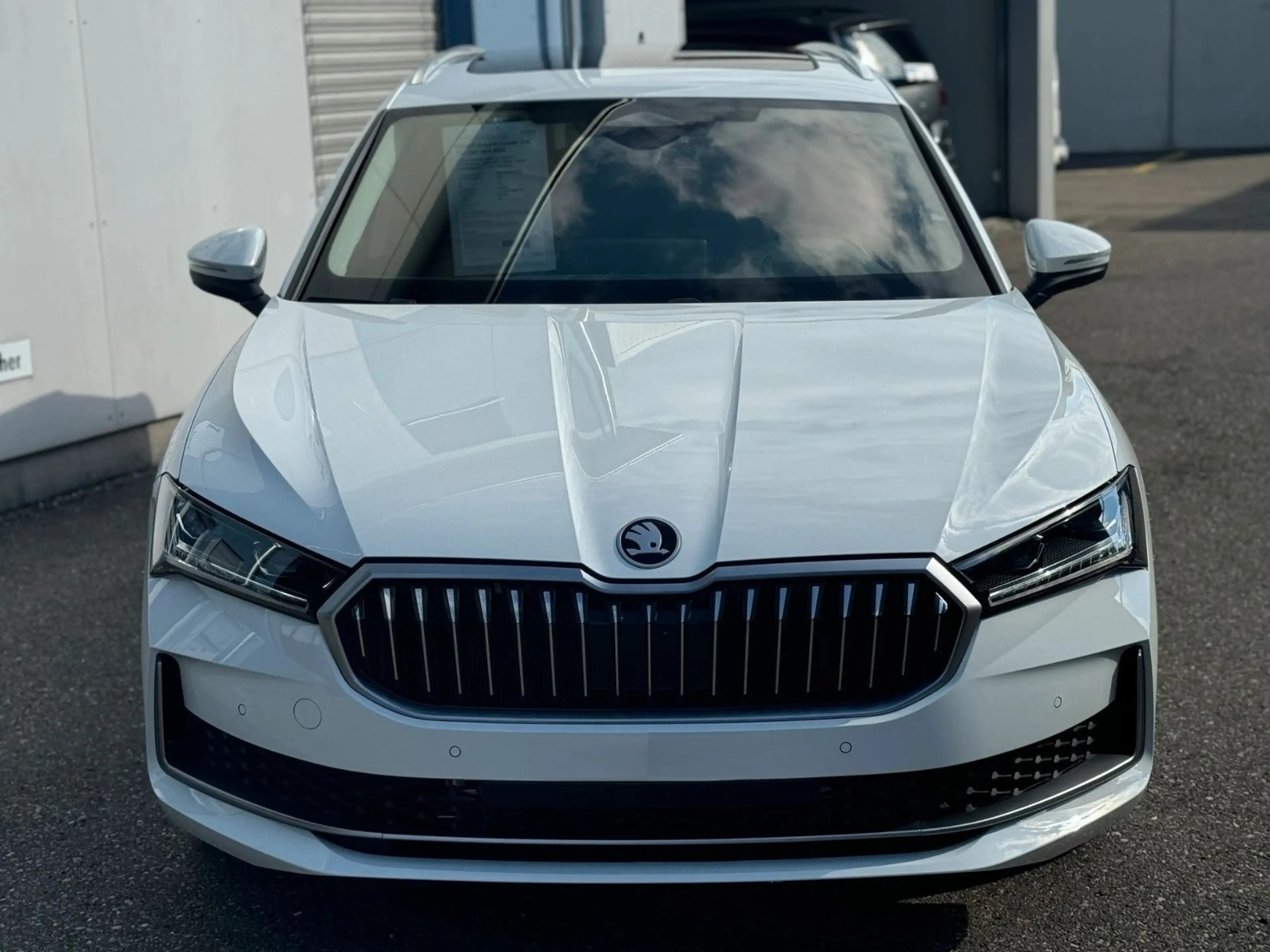 Skoda Superb Combi  iV 1.5 TSI DSG Laurin&Klement VOLL — photo 9