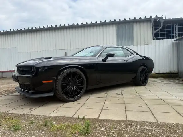 Dodge Challenger V6 SXT