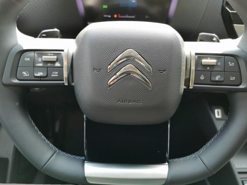 Citroen C4 Shine 1.2 e-THP / PureTech — photo 9