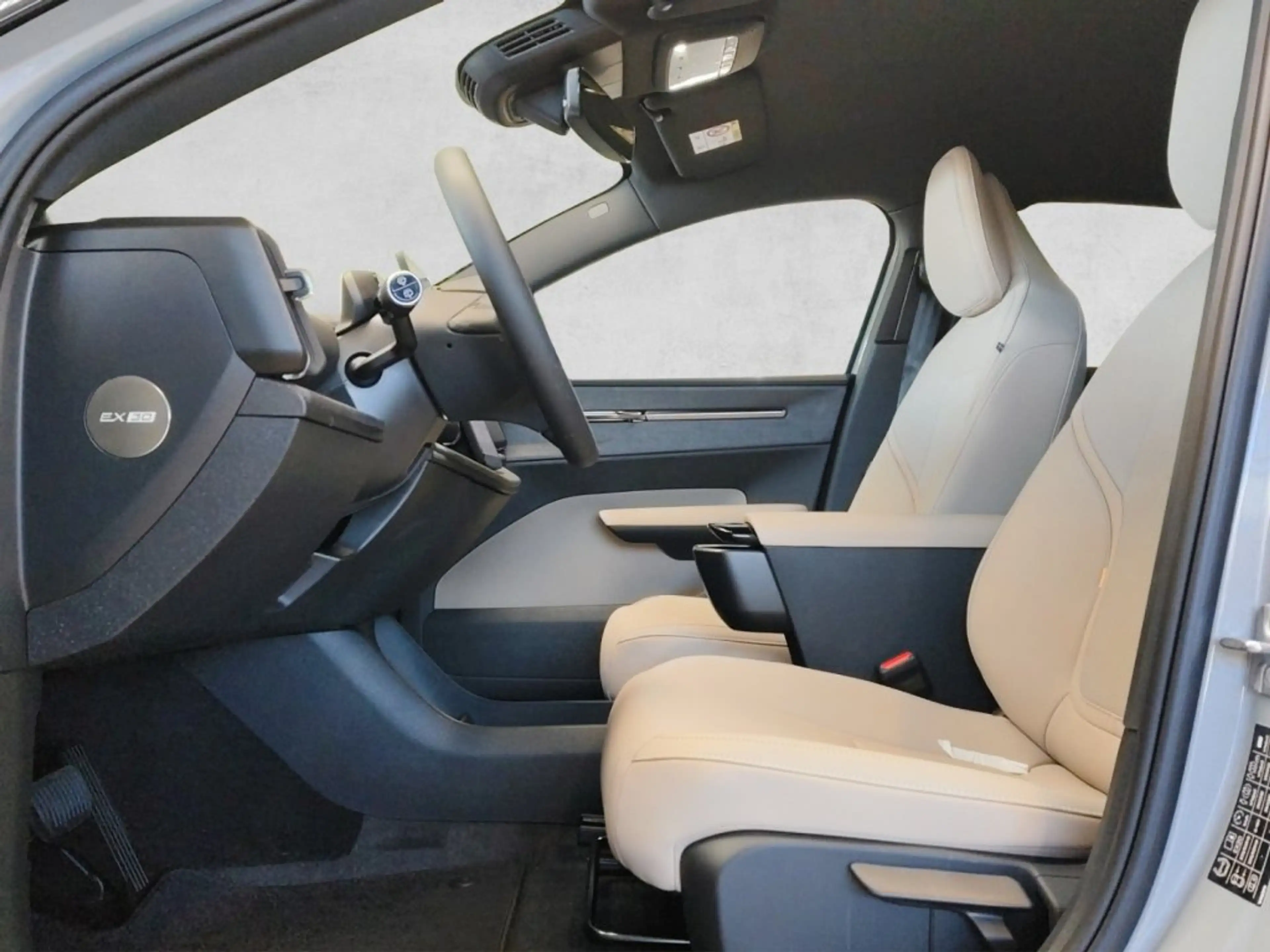 Volvo EX30 Cross Country Plus — photo 6