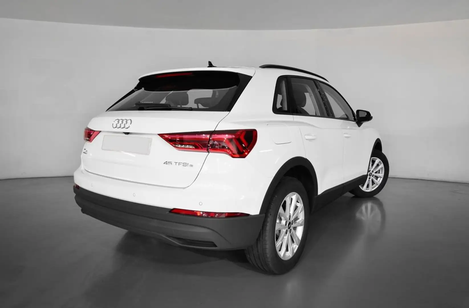 Audi Q3 Edition 45 TFSIe 180 kW (245 CV) S tronic Amarillo - 2