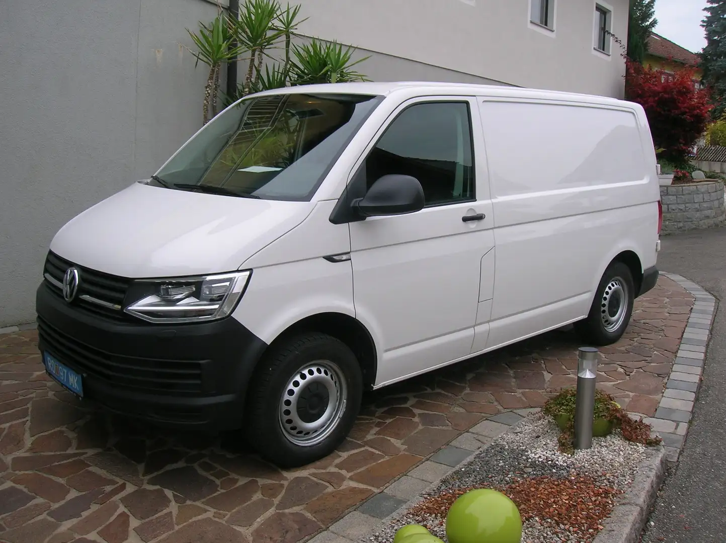Volkswagen T6 Transporter Regale , Led - Scheinwerfer, Parksensoren, Klima Weiß - 1