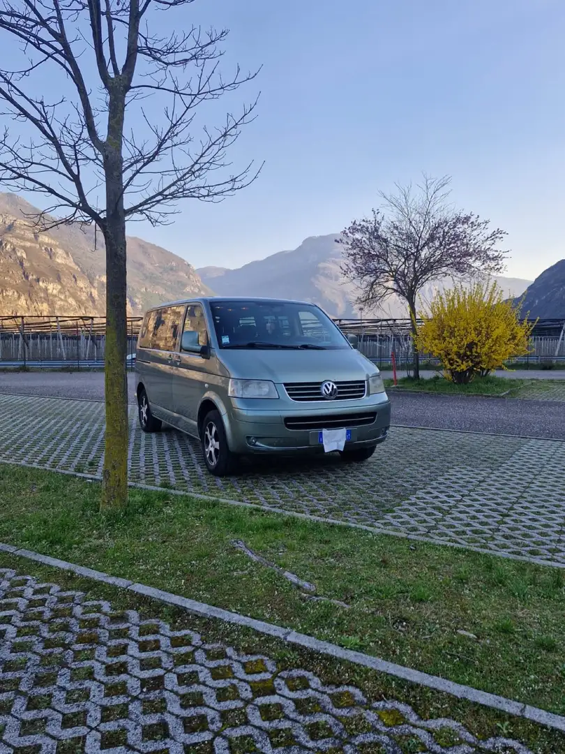 Volkswagen T5 Caravelle full optional Zelená - 1