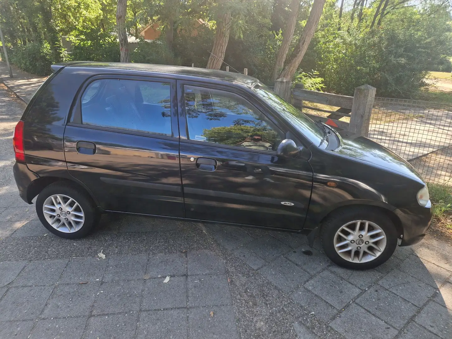 Suzuki Alto 1.1 GL Spirit benzine 2005 Zwart - 2