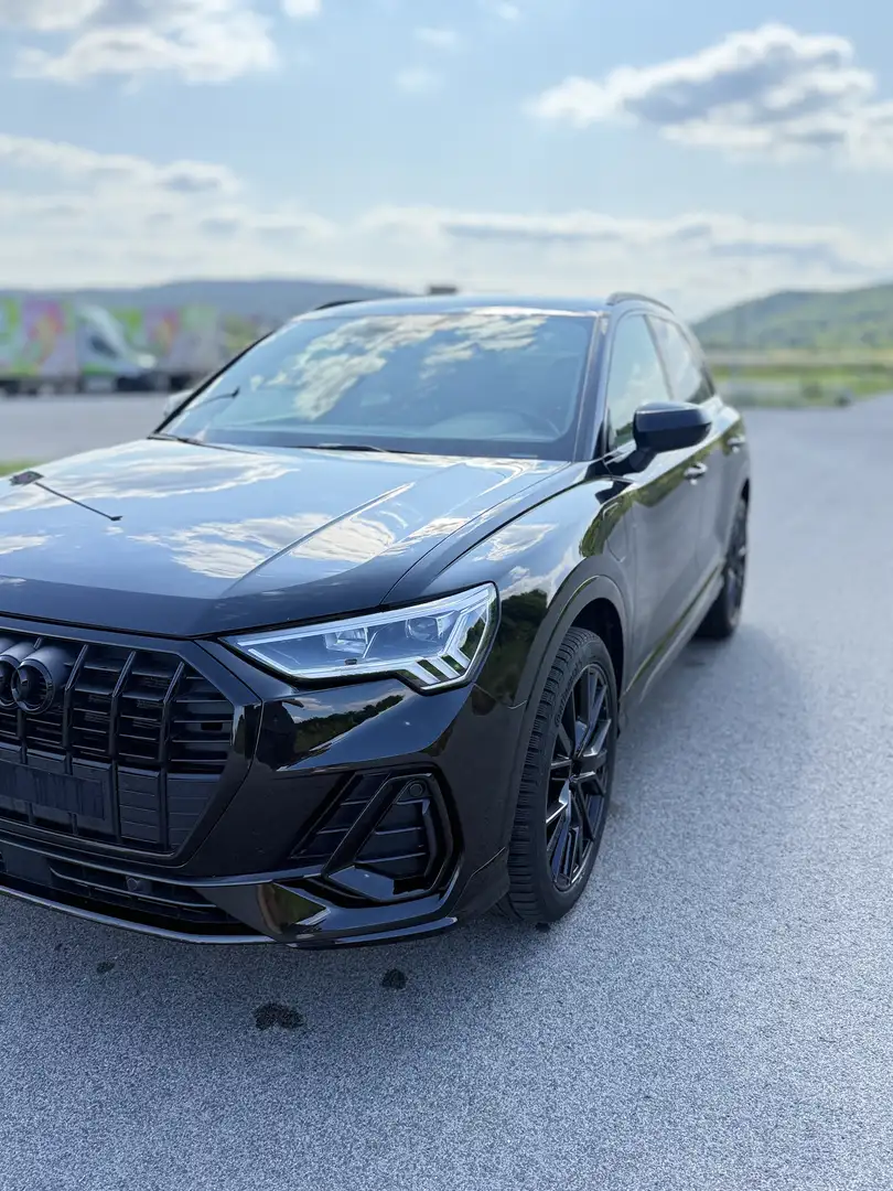 Audi Q3 45 TFSI e S-tronic S-line - 1