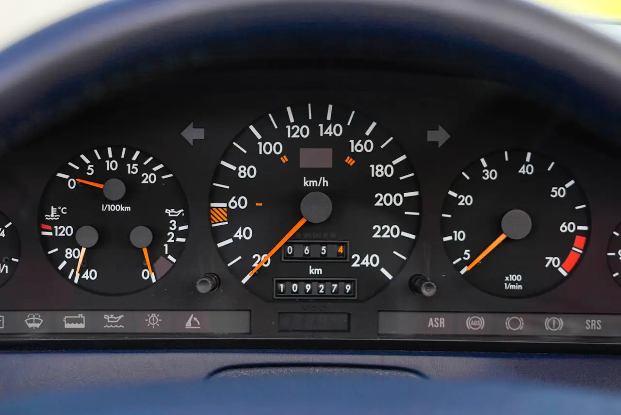 Mercedes-Benz SL 300 H - Zulassung * Sonderfarbe * Sonderpolster *, foto 7