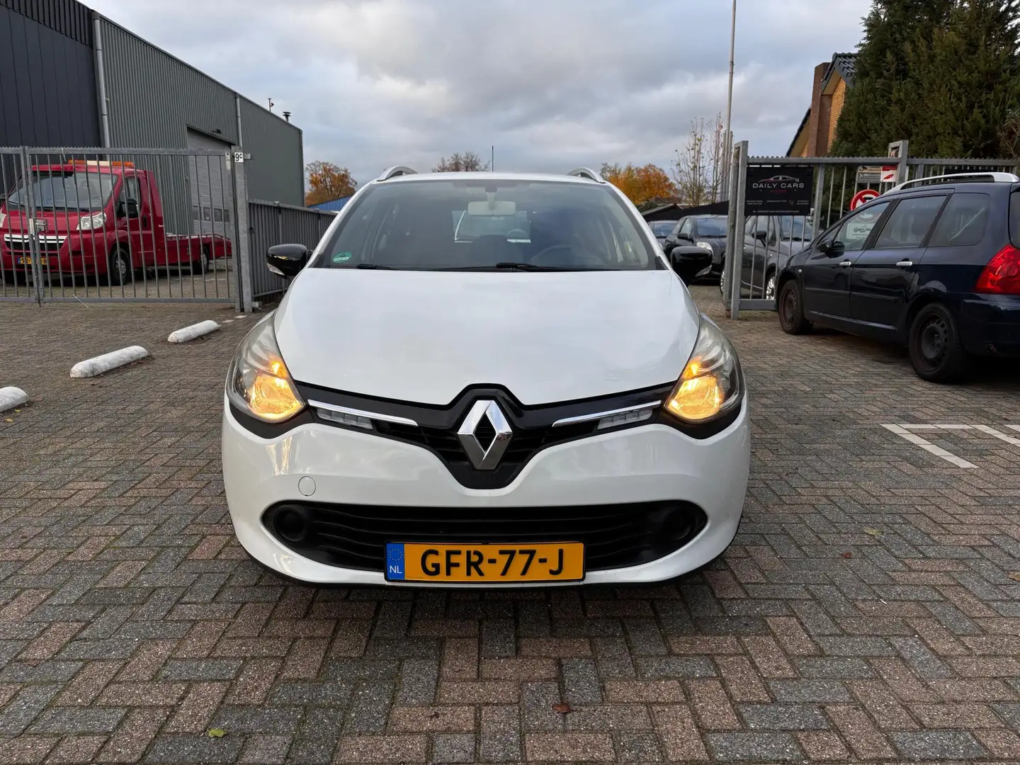 Renault Clio Estate 0.9 TCe Expression Vol Ondh - Nw Apk Wit - 2