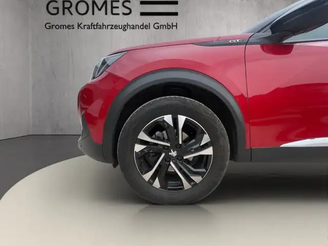 Peugeot 2008 view 11