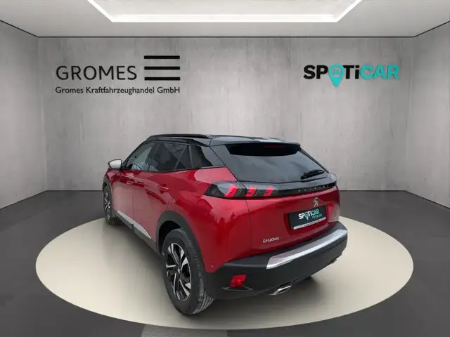 Peugeot 2008 view 5