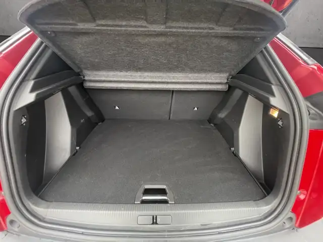 Peugeot 2008 view 7