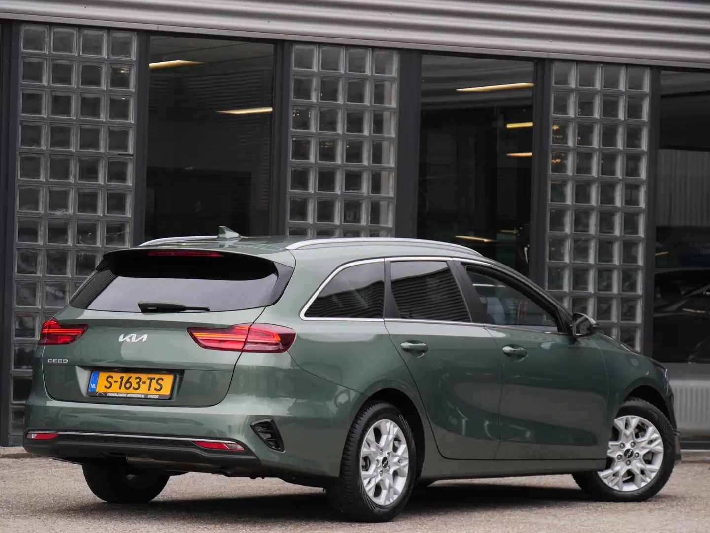 Kia Ceed SW / cee'd SW Sportswagon 1.5 T-GDi DYNAMIC PLUSLINE/ ELEKT. KLE Verde - 2