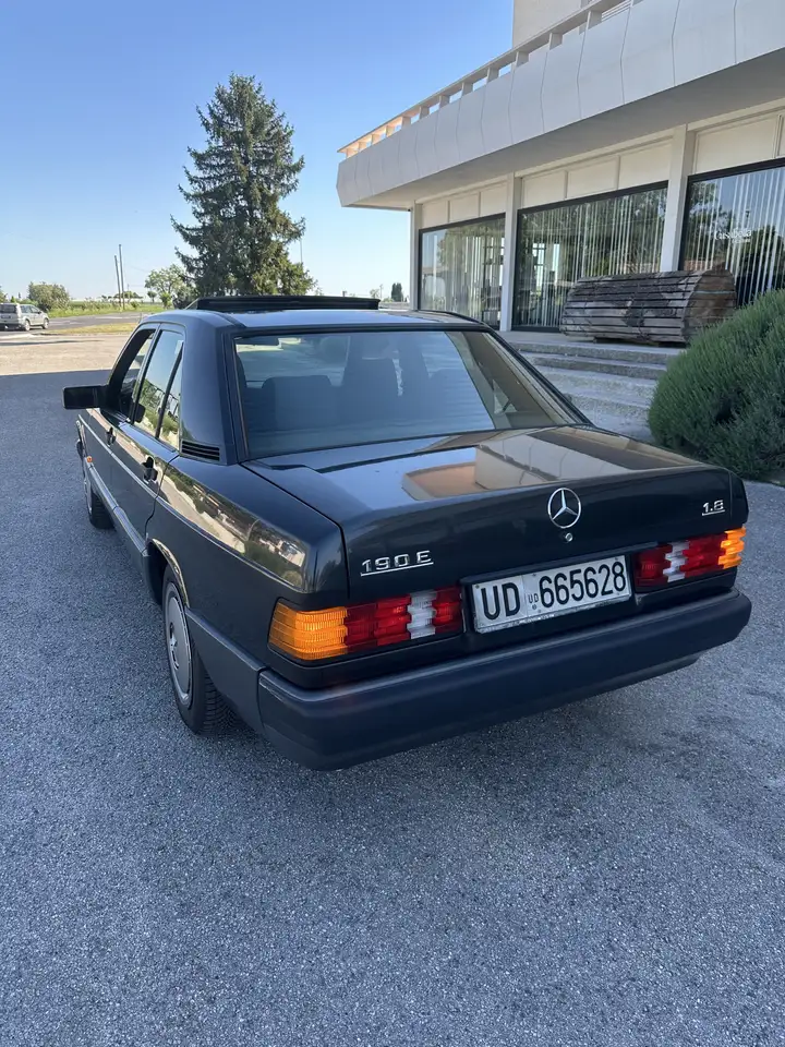Mercedes-Benz 190 1.8 E 109cv, foto 2