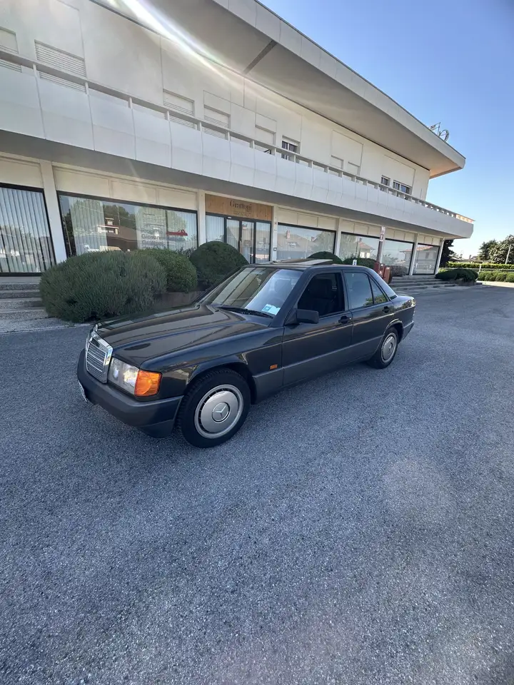 Mercedes-Benz 190 1.8 E 109cv, foto 3