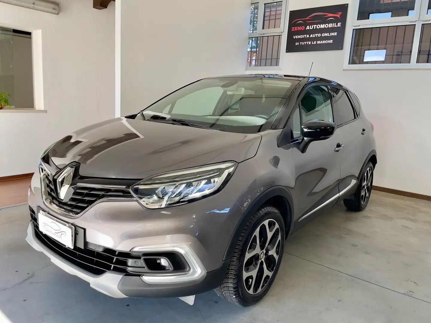 Renault Captur Intens/Led/Retrocamera/Neopatentati Grigio - 1